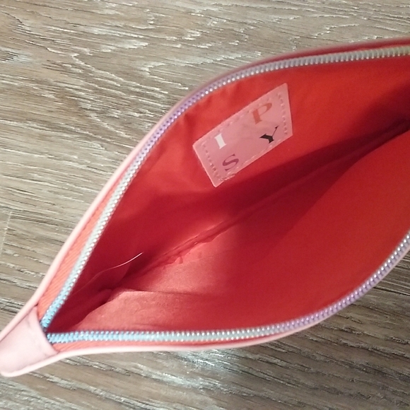 IPSY Graphic Glam Bag Makeup Pouch Everyday Essentials Trending Travel Vacation - Picture 6 of 6